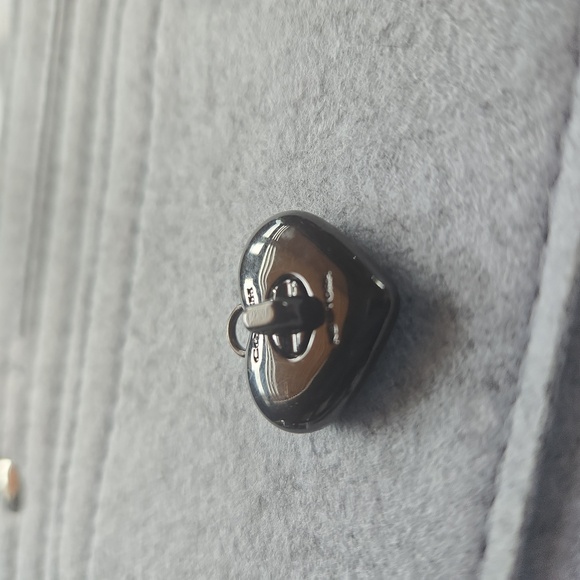Coach Metal Black Heart Bag Charm Or Pendant - Picture 7 of 7